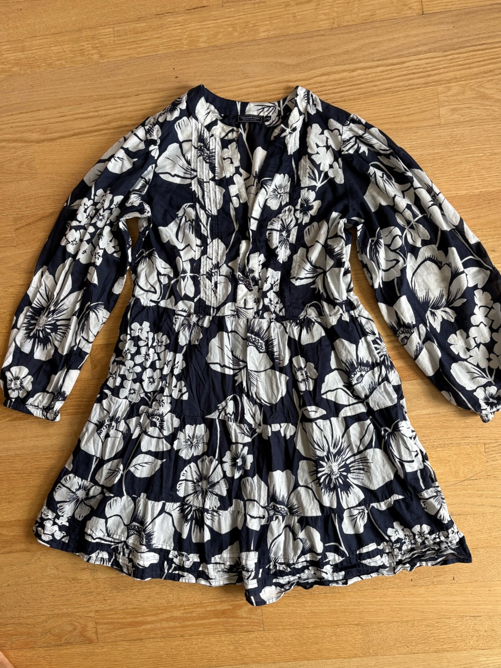 Vineyard Vines Navy and White Floral Midi Dress